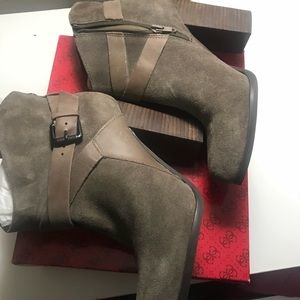 Like New Guess Boots